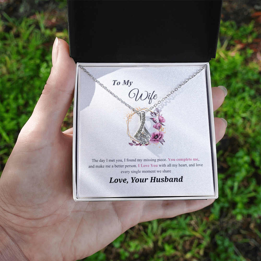 To my Wife massage card necklace
