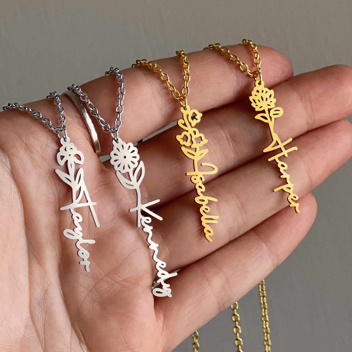 To my mom - Flowername Necklace